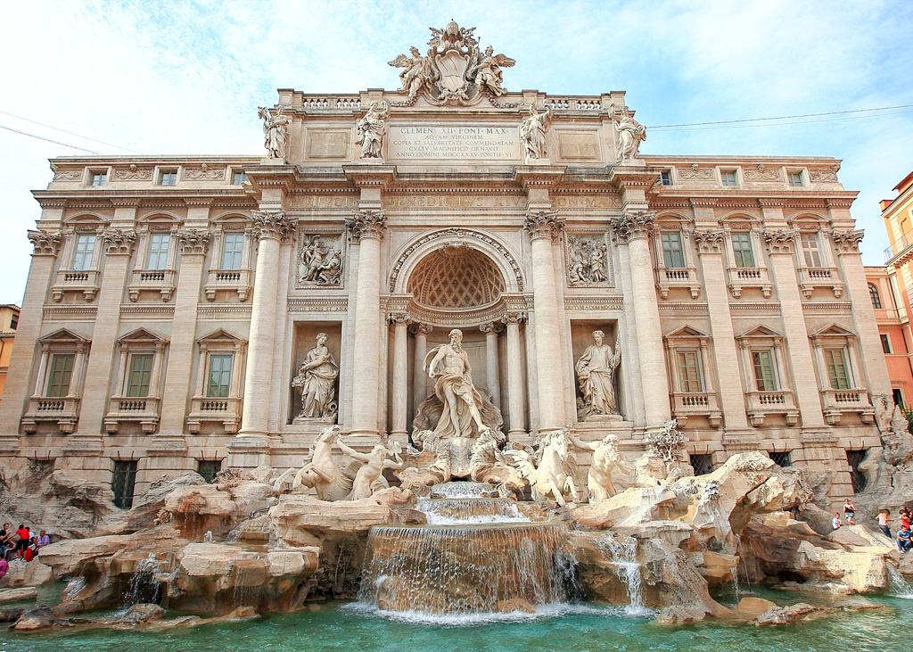 Fontana di Trevi_Rome_Italy