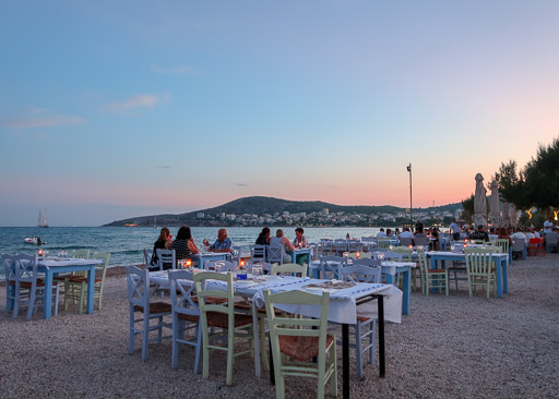 TravelAfter5_Greece_Weekend at the Athens Riviera_Restaurant TravelAfter5_Greece_Weekend at the Athens Riviera_Restaurant