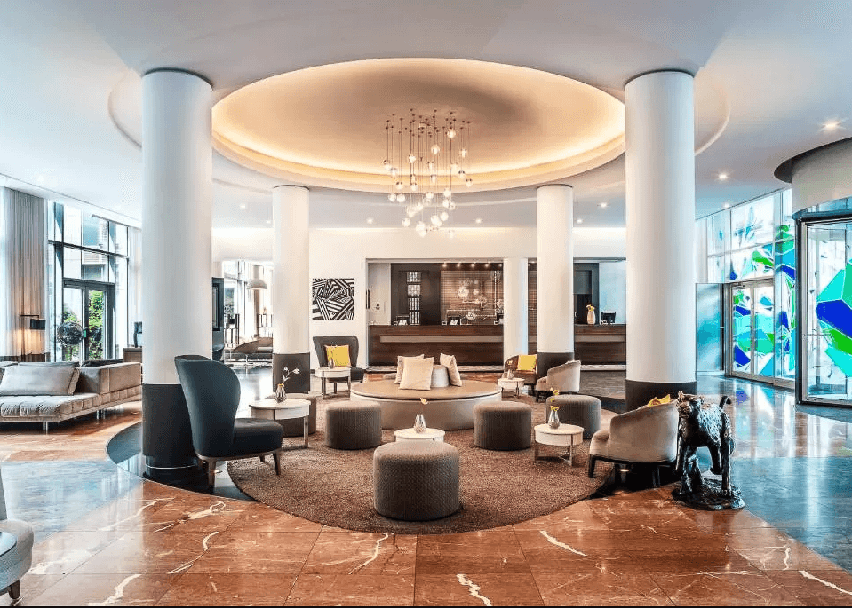 reception at le meridien munich hotel